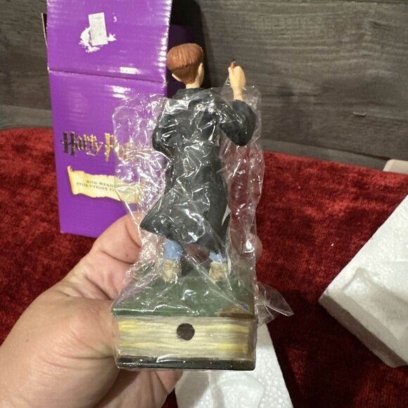Harry Potter Storyteller Ron Weasley Figurine New in Box - Picture 5 of 6